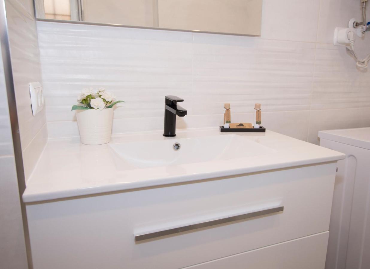 Cosy Apartment Close To Sea, Wifi, Air Cond Calpe Luaran gambar